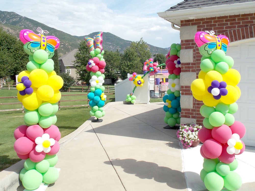 Balloon pillars made by a balloon artist in Utah